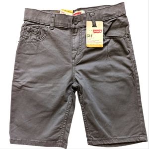 Gray Levi's shorts
